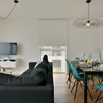 Huswell - New Near The With Stunning Seaview Apartamento *