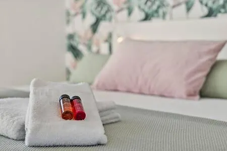 Huswell - New Near The With Stunning Seaview *